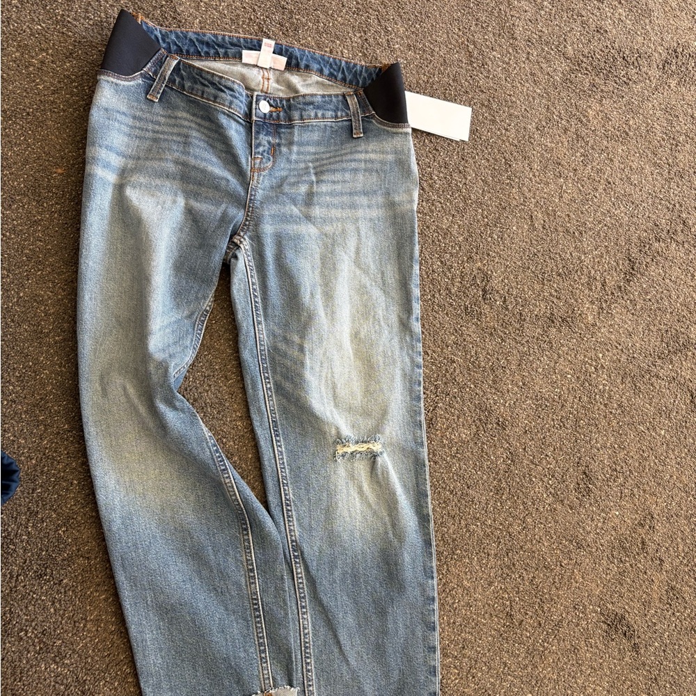 Women’s size 6 Isabel Maternity Cropped Jeans 28” inseam Comfort Stretch